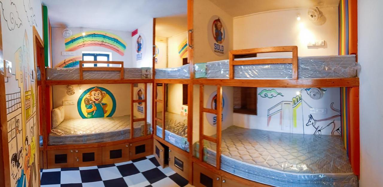 Solo Backpacker Hostel Mumbai Exterior foto